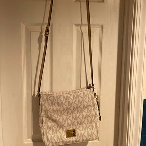 Michael kors cross body bag